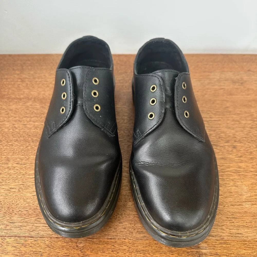 Classic Dr. Martens Zavala Lo - black  Leather oxfords - women’s 8, men’s 7 - Picture 2 of 11